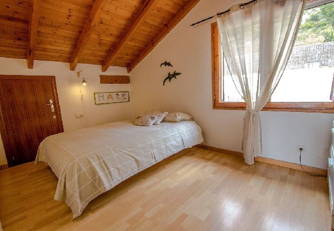 Villa en Sant Cebrià de Vallalta - Chalet estilo suizo cerca de BCN, 10min a playa Villa en Sant Cebrià de Vallalta - Chalet estilo suizo cerca de BCN, 10min a playa