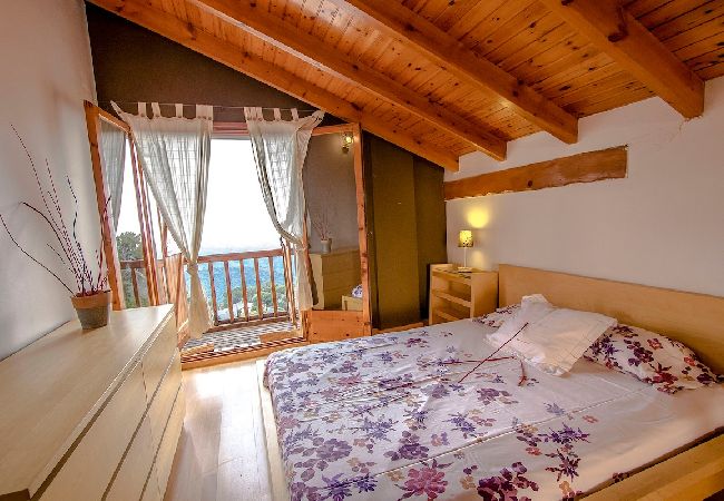 Villa en Sant Cebrià de Vallalta - Chalet estilo suizo cerca de BCN, 10min a playa Villa en Sant Cebrià de Vallalta - Chalet estilo suizo cerca de BCN, 10min a playa