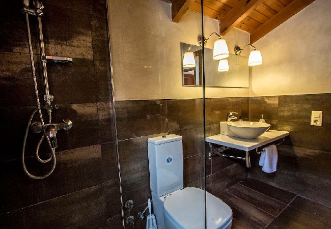 Villa en Sant Cebrià de Vallalta - Chalet estilo suizo cerca de BCN, 10min a playa Villa en Sant Cebrià de Vallalta - Chalet estilo suizo cerca de BCN, 10min a playa