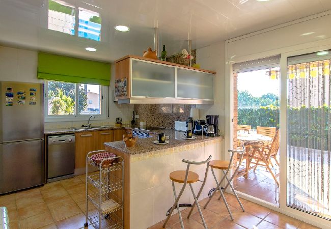 Villa en Sils - ¡Naturaleza, playa y diversión en la Costa Brava!  Villa en Sils - ¡Naturaleza, playa y diversión en la Costa Brava!