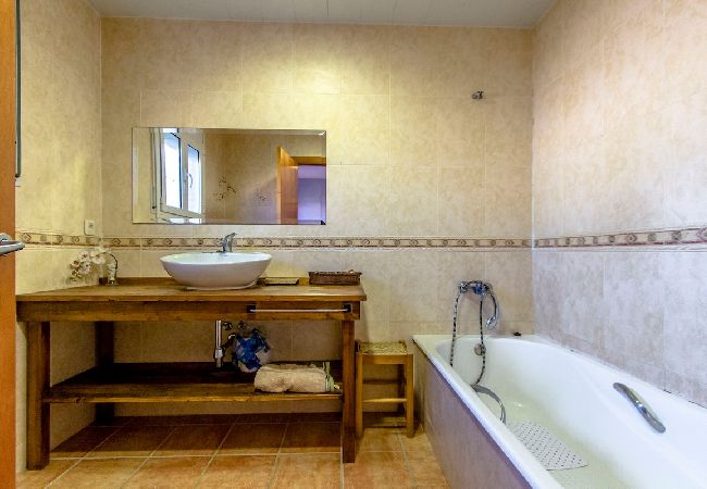 Villa en Sils - ¡Naturaleza, playa y diversión en la Costa Brava!  Villa en Sils - ¡Naturaleza, playa y diversión en la Costa Brava!