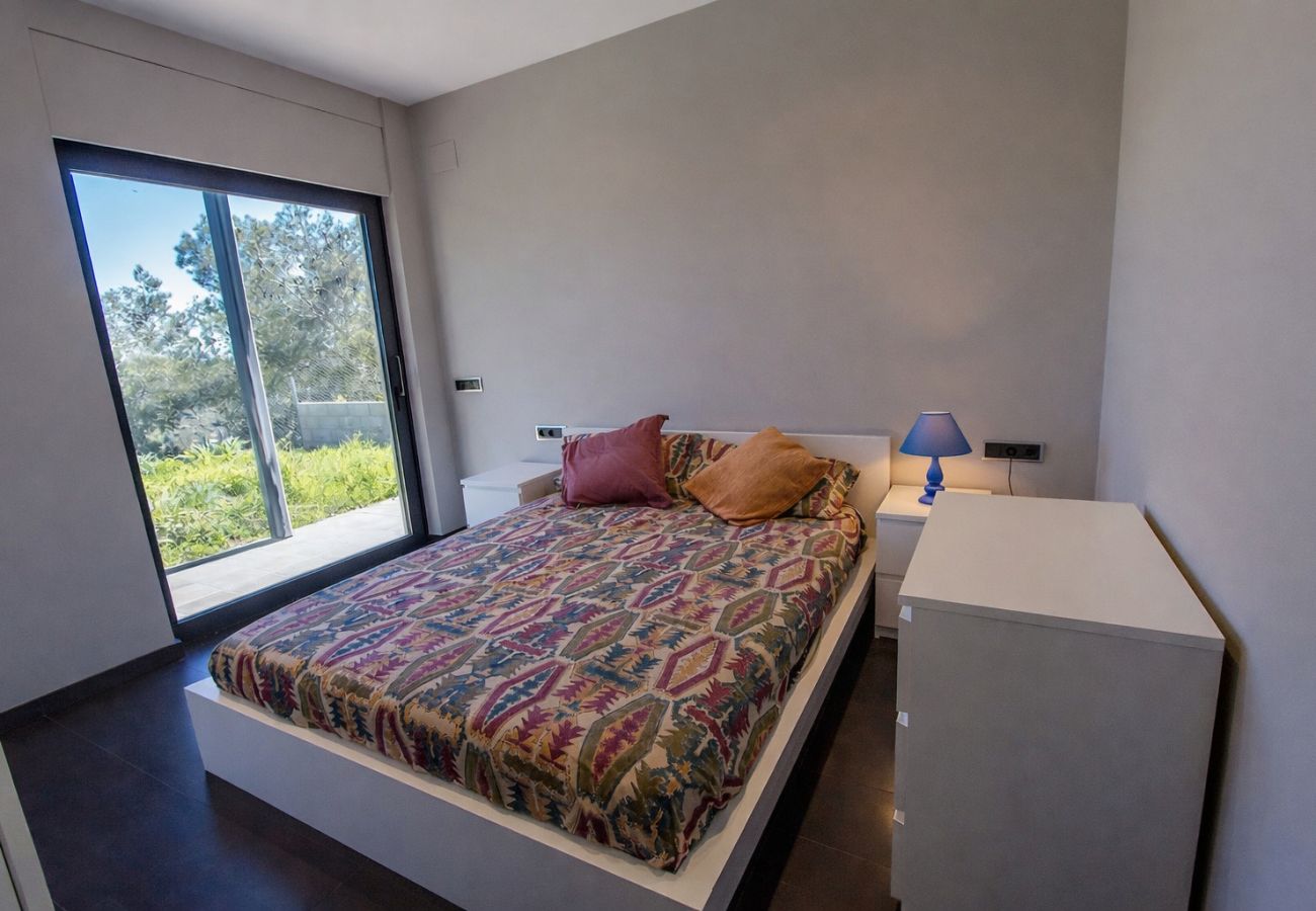 Villa en Castellet i la Gornal - Moderno refugio con piscina privada, playa a 7 km