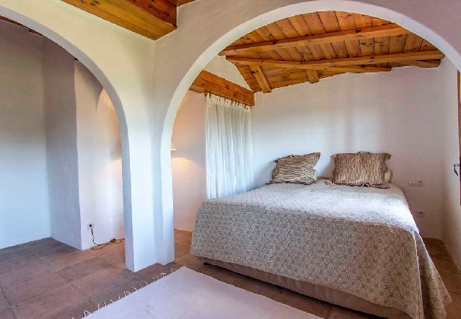 Villa en Pallejà - Majestuosa Villa y Vistas - ¡a 30km de Barcelona! Villa en Pallejà - Majestuosa Villa y Vistas - ¡a 30km de Barcelona!