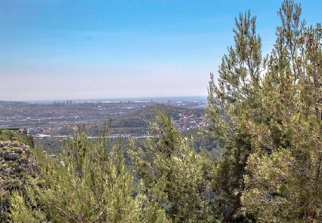 Villa en Pallejà - Majestuosa Villa y Vistas - ¡a 30km de Barcelona! Villa en Pallejà - Majestuosa Villa y Vistas - ¡a 30km de Barcelona!