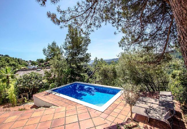 Villa en Pallejà - Majestuosa Villa y Vistas - ¡a 30km de Barcelona! Villa en Pallejà - Majestuosa Villa y Vistas - ¡a 30km de Barcelona!
