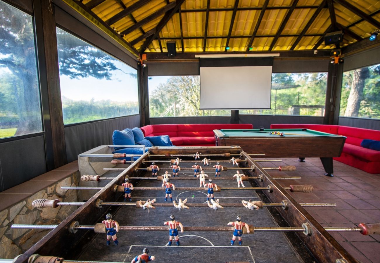 Villa en Sils - ¡Un oasis para amantes de la naturaleza, 26 pax!