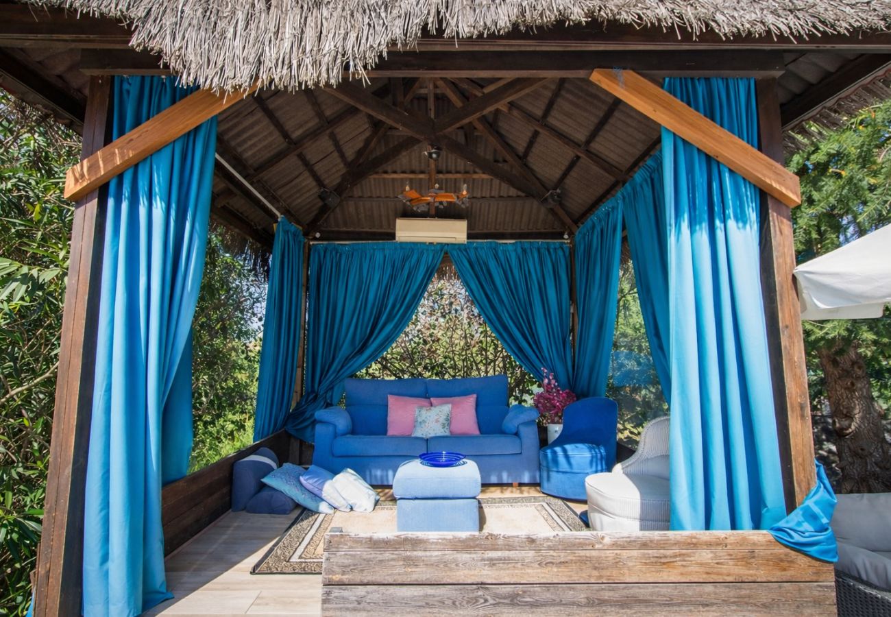 Villa en Sils - ¡Un oasis para amantes de la naturaleza, 26 pax!