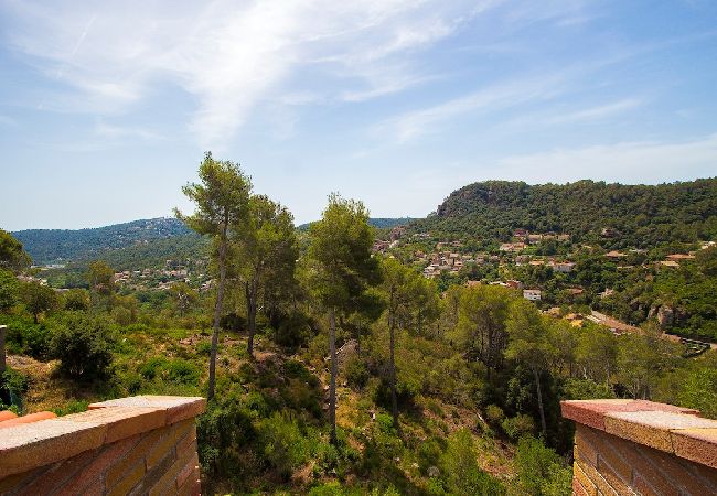 Villa en Torrelles de Llobregat - Naturaleza y tranquilidad a solo 25km de Barcelona Villa en Torrelles de Llobregat - Naturaleza y tranquilidad a solo 25km de Barcelona