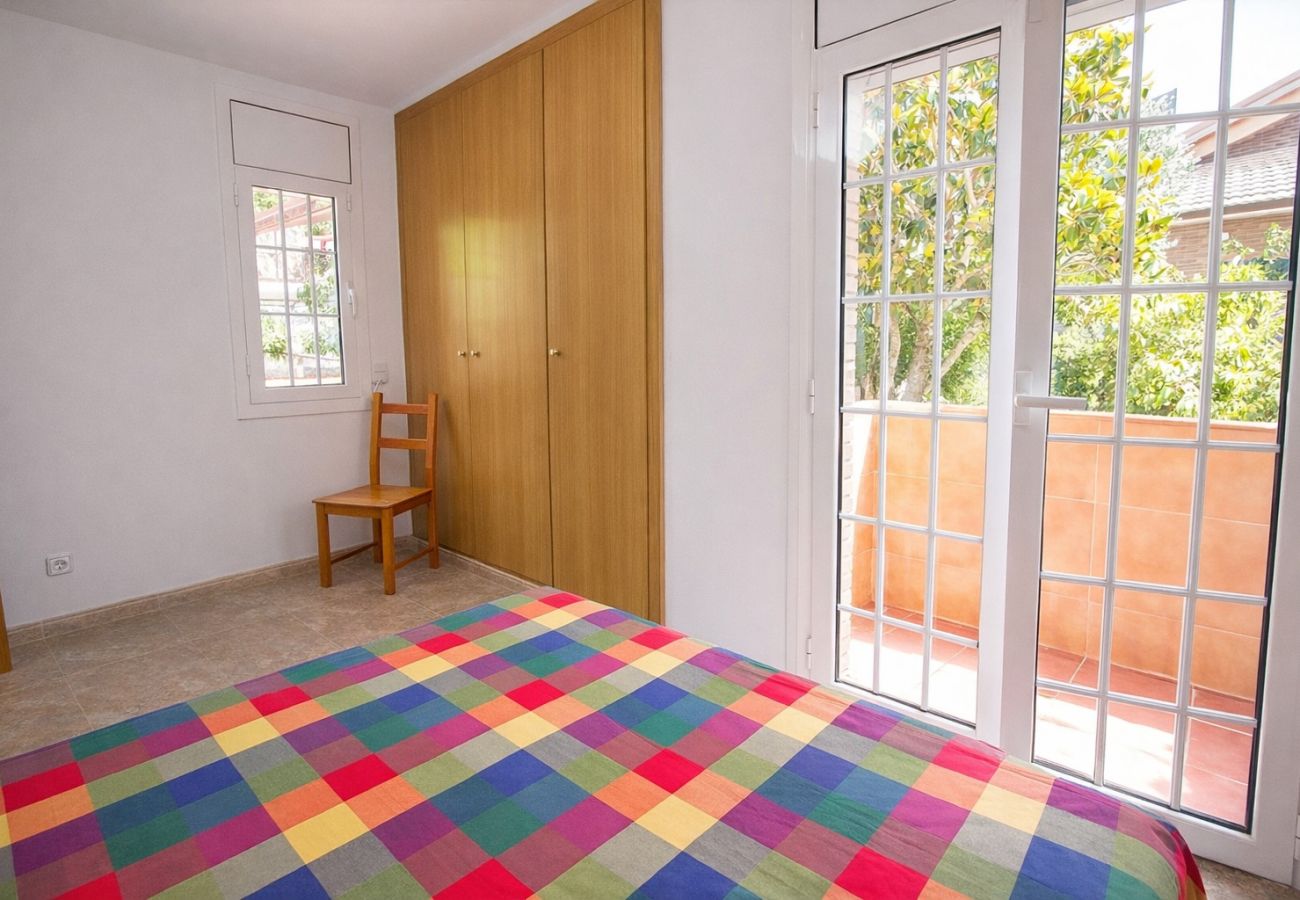 Villa en Torrelles de Llobregat - Naturaleza y tranquilidad a solo 25km de Barcelona