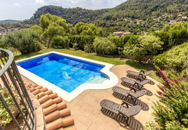 Villa en Torrelles de Llobregat - ¡Espaciosa y sublime Villa a 15km de Barcelona!