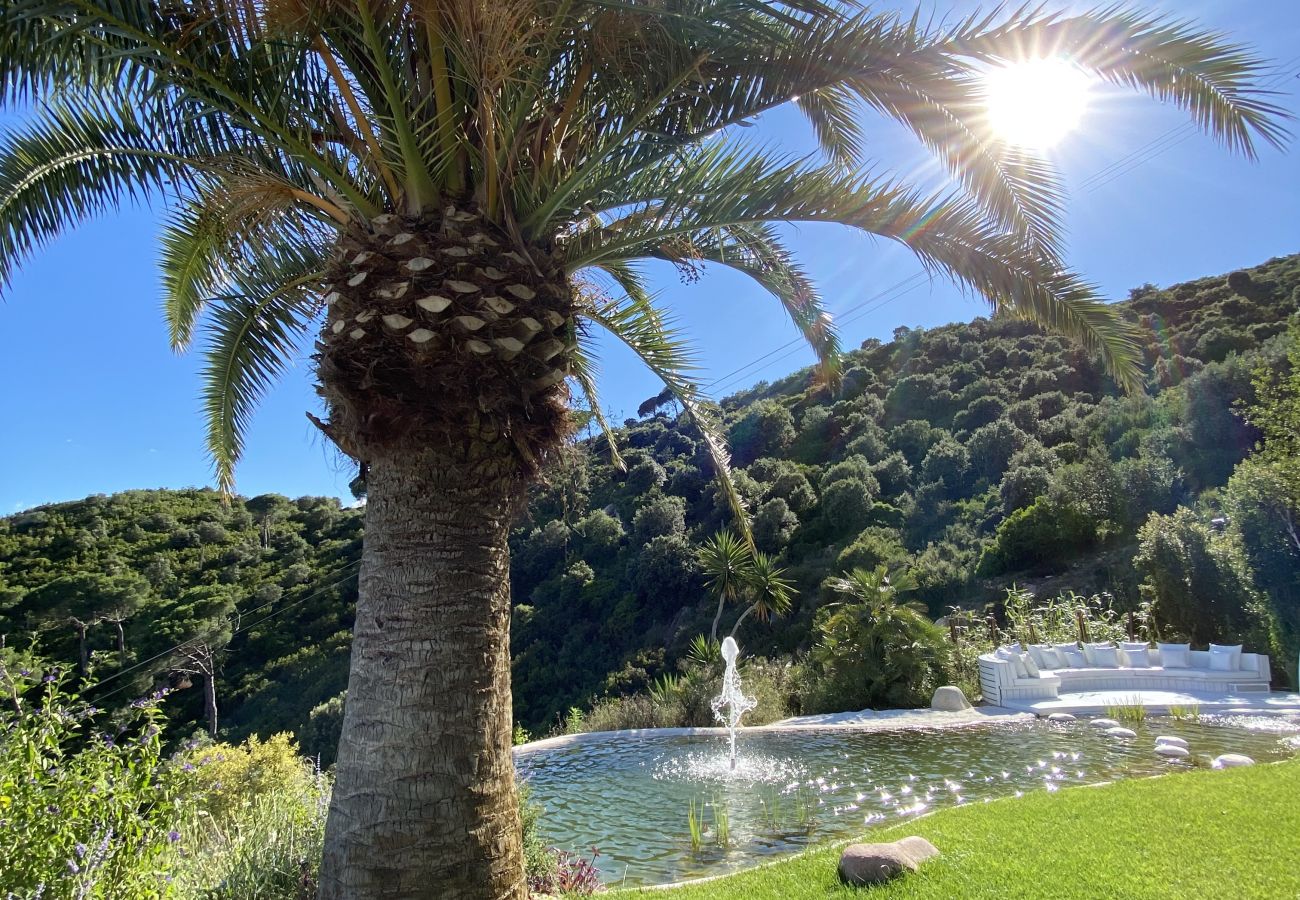 Villa en Badalona - Lujo con vistas al mar, a 15min del centro de BCN