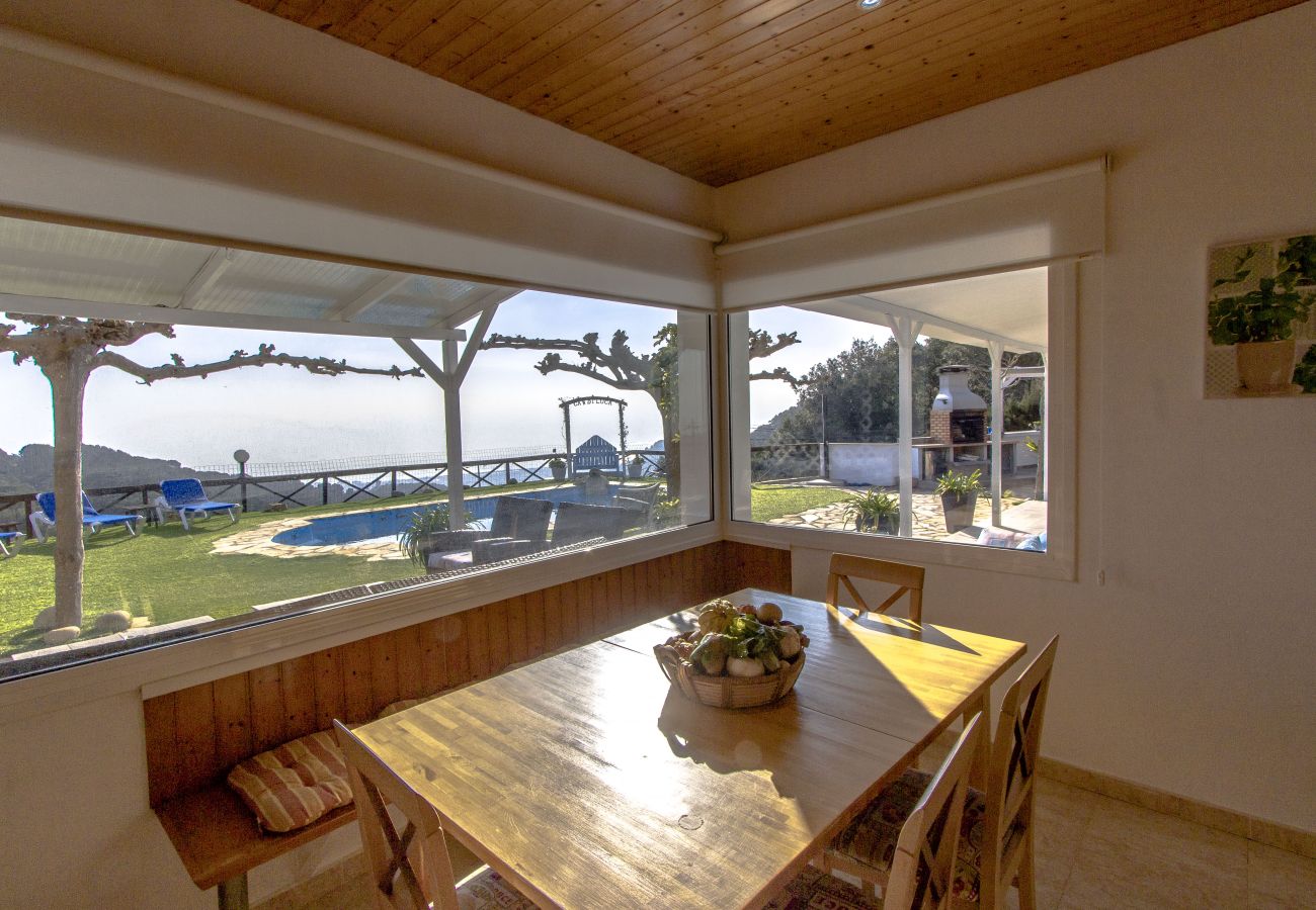 Villa en Malgrat de Mar - ¡Impresionantes vistas, ciudad y playa a 2km!