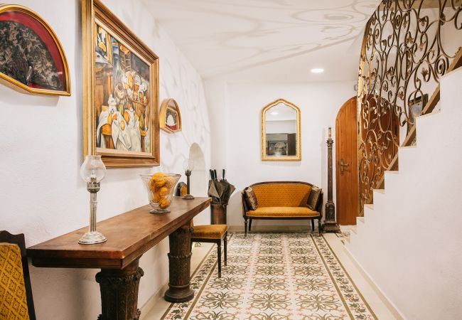 Villa en Rubió - ¡Villa privada para 20, estilo hotel boutique! Villa en Rubió - ¡Villa privada para 20, estilo hotel boutique!