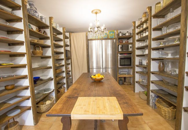Villa en Rubió - ¡Villa privada para 20, estilo hotel boutique! Villa en Rubió - ¡Villa privada para 20, estilo hotel boutique!