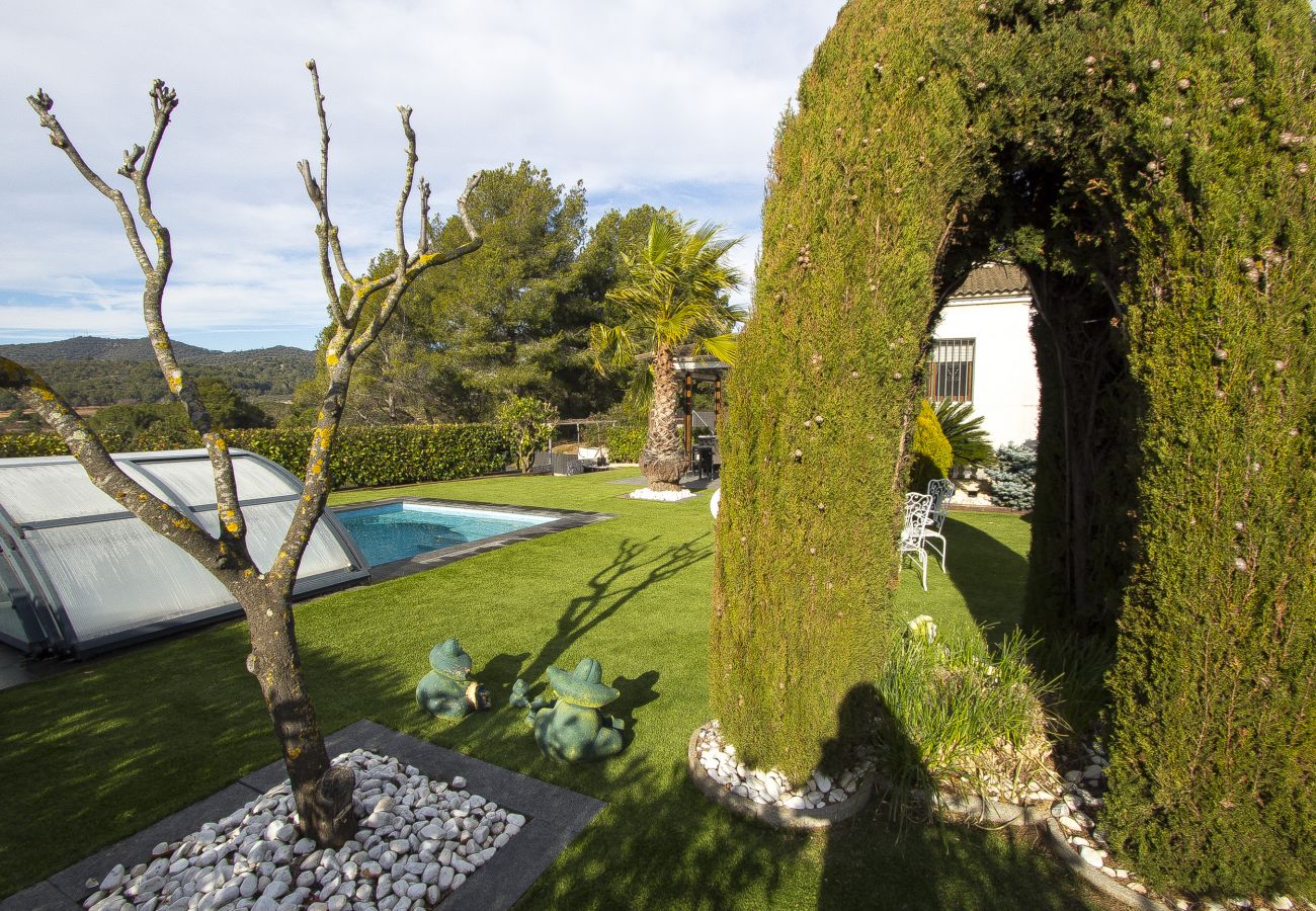 Villa en Piera - Acogedor refugio catalán, piscina, 30min de Sitges