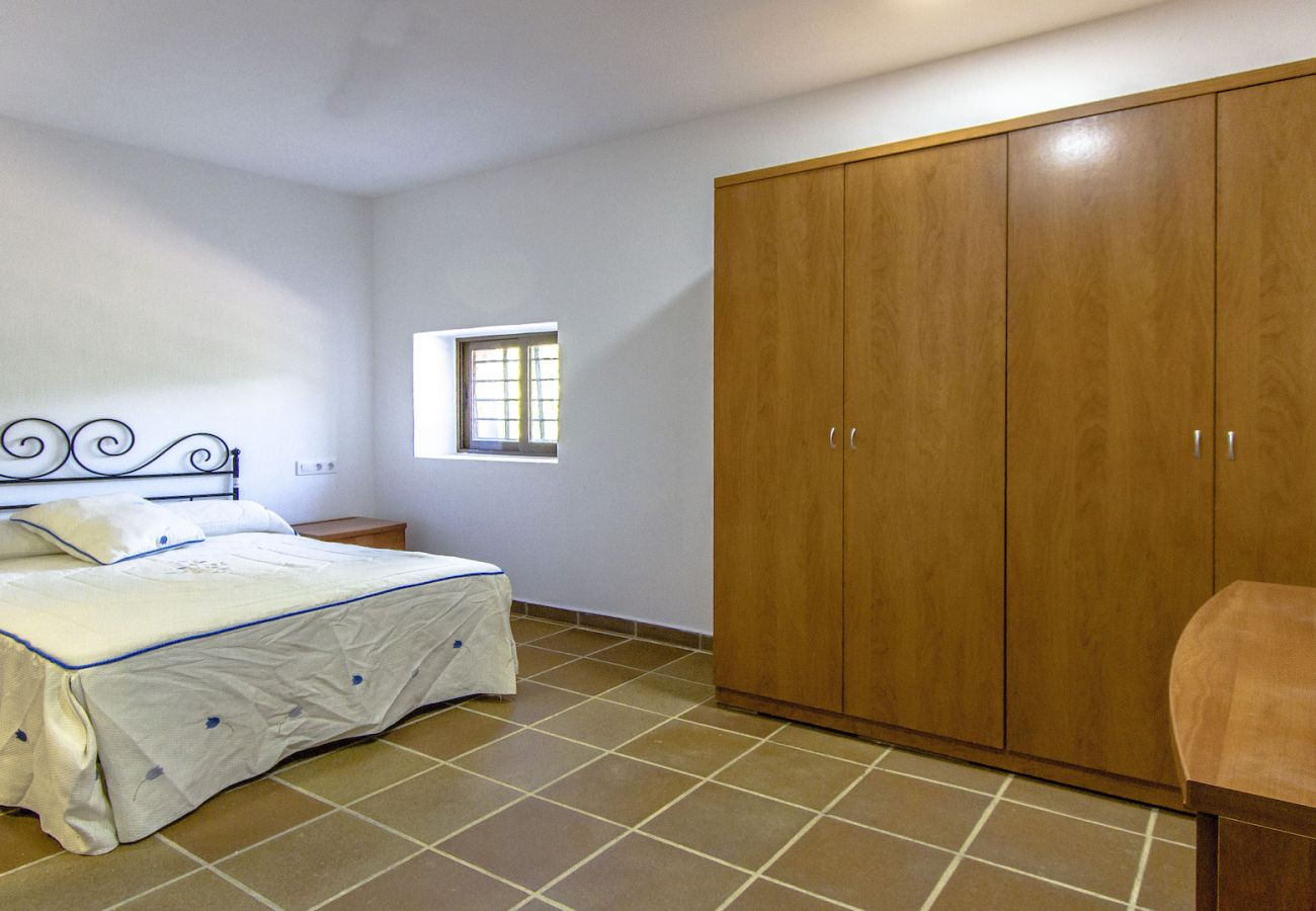 Villa en Bigues i Riells -  Tu propio hotel privado a 30 min de BCN para 25 huespedes