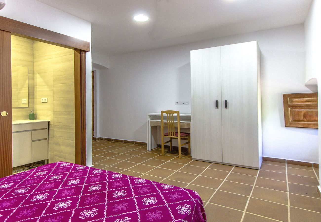 Villa en Bigues i Riells -  Tu propio hotel privado a 30 min de BCN para 25 huespedes