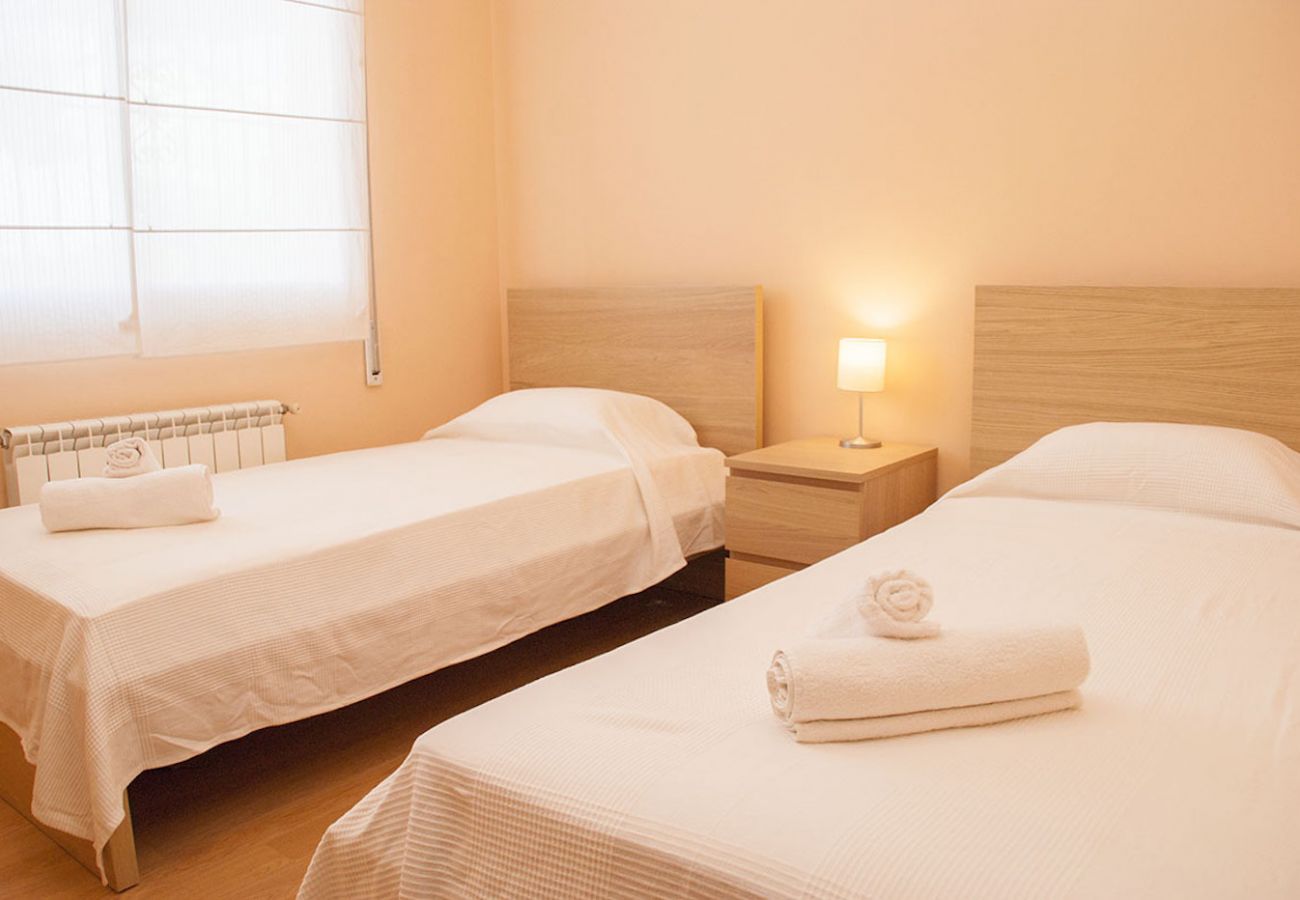 Villa en Calafell - Campo tranquilo de la Costa Dorada 6 km de la playa