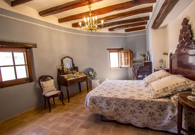 Villa en Santa Oliva - Elegancia atemporal cerca de BCN, 14min a la playa Villa en Santa Oliva - Elegancia atemporal cerca de BCN, 14min a la playa