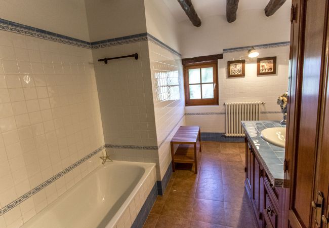 Villa en Santa Oliva - Elegancia atemporal cerca de BCN, 14min a la playa Villa en Santa Oliva - Elegancia atemporal cerca de BCN, 14min a la playa