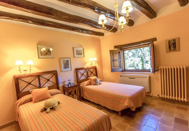 Villa en Santa Oliva - Elegancia atemporal cerca de BCN, 14min a la playa Villa en Santa Oliva - Elegancia atemporal cerca de BCN, 14min a la playa
