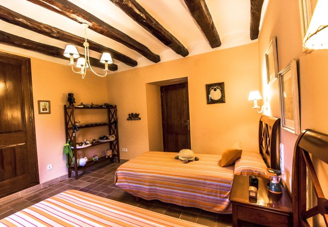 Villa en Santa Oliva - Elegancia atemporal cerca de BCN, 14min a la playa Villa en Santa Oliva - Elegancia atemporal cerca de BCN, 14min a la playa