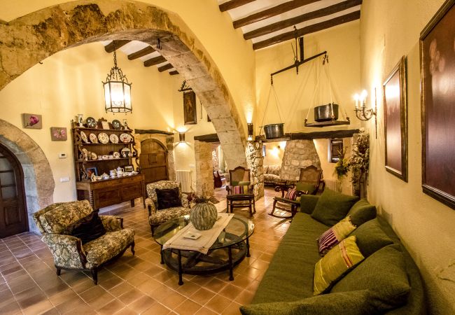 Villa en Santa Oliva - Elegancia atemporal cerca de BCN, 14min a la playa Villa en Santa Oliva - Elegancia atemporal cerca de BCN, 14min a la playa