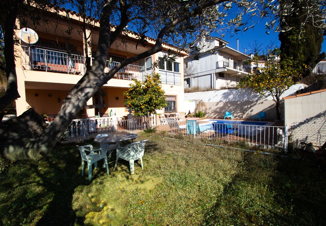 Villa en Blanes - ¡Corazón de la Costa Brava a 2,7 km de la playa!