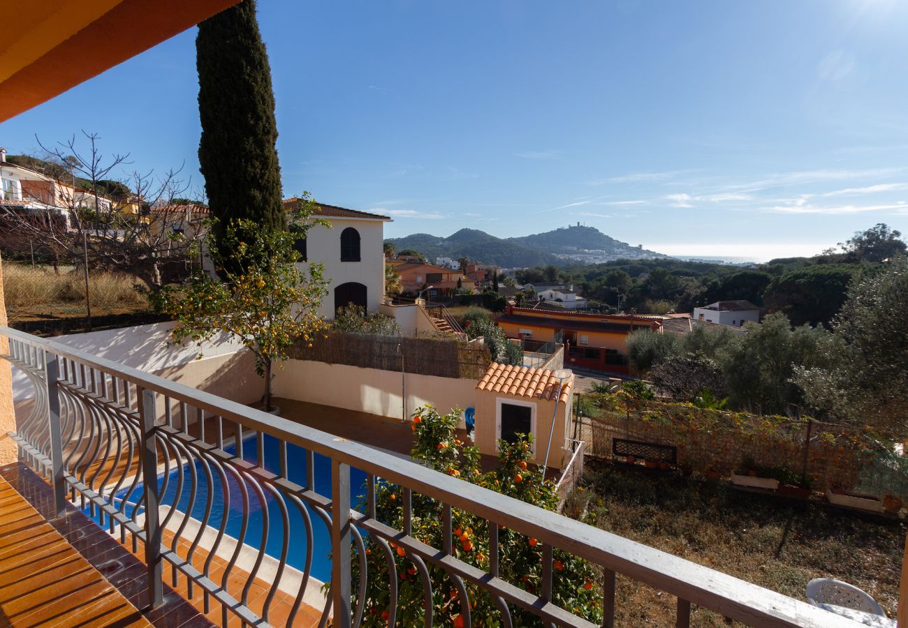 Villa en Blanes - ¡Corazón de la Costa Brava a 2,7 km de la playa!