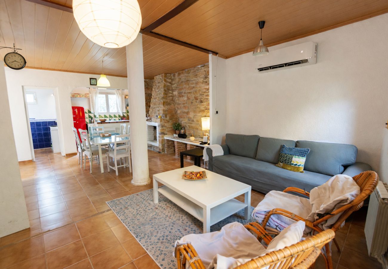 Villa en maçanet de la selva - ¡2 moradas privadas en una magnífica villa!