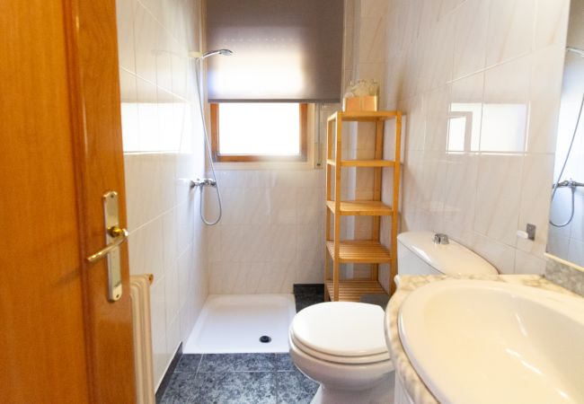 Villa en Banyoles - Oasis con piscina cerca de lago y Museo Dali! Villa en Banyoles - Oasis con piscina cerca de lago y Museo Dali!