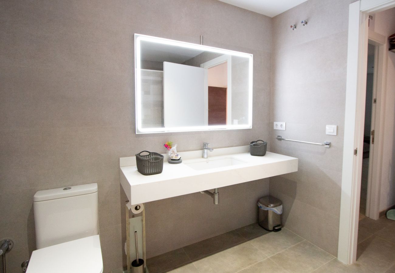 Villa en Pineda de Mar - Villa en la playa para 8 pax, coche no necesario! 