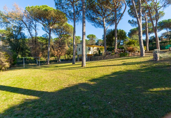 Villa en Sils - Espaciosa casa de campo en Costa Brava, relájate! Villa en Sils - Espaciosa casa de campo en Costa Brava, relájate!