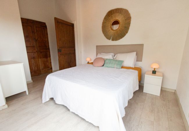 Villa en Castelldefels - Encantadora villa privada: playa 2km y BCN 20km! Villa en Castelldefels - Encantadora villa privada: playa 2km y BCN 20km!