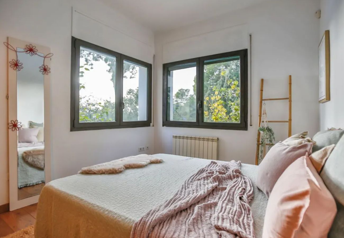 Villa en Castelldefels - Santuario de Sol y Arena: playa 2km y BCN 20km!