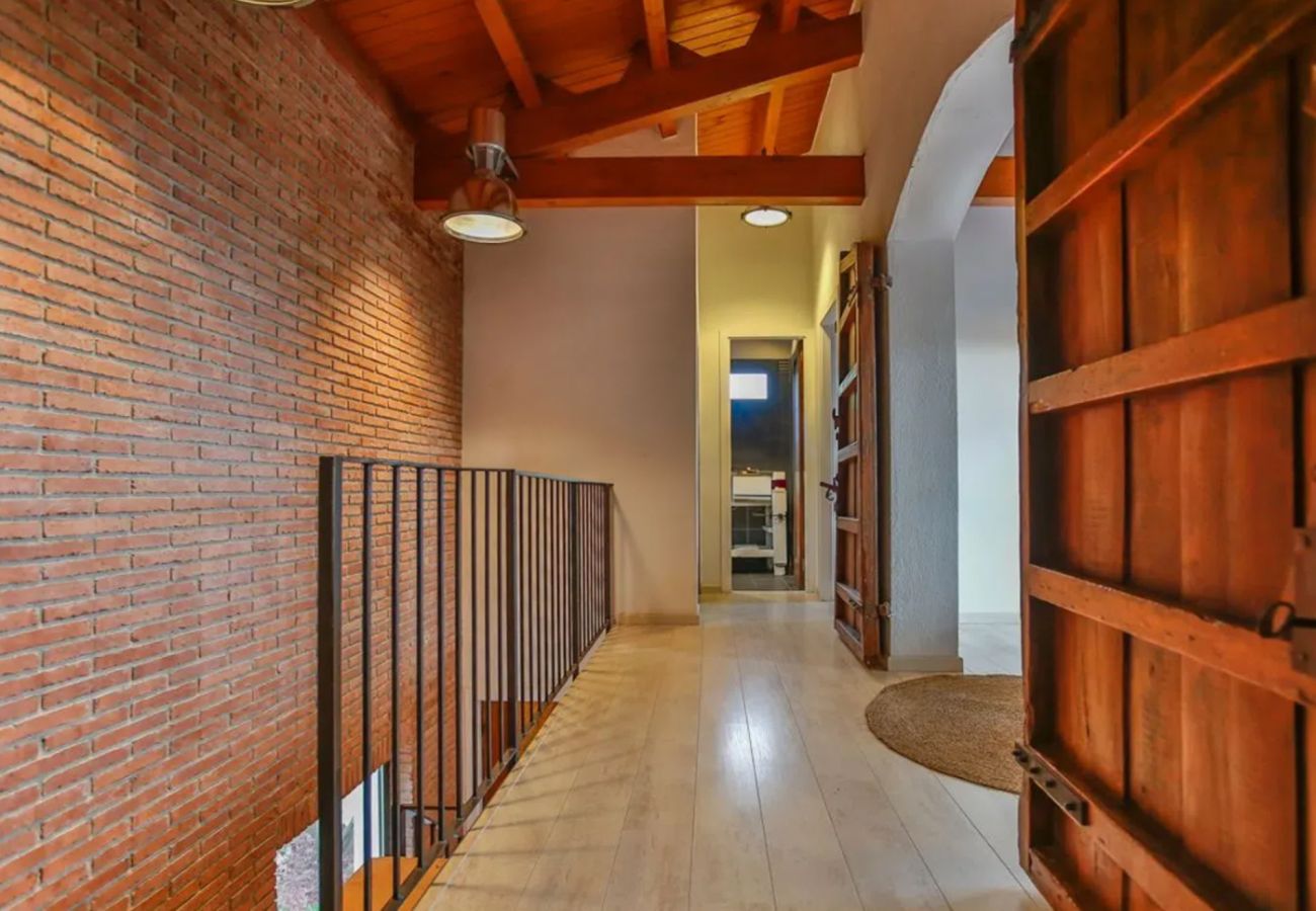 Villa en Castelldefels - Santuario de Sol y Arena: playa 2km y BCN 20km!