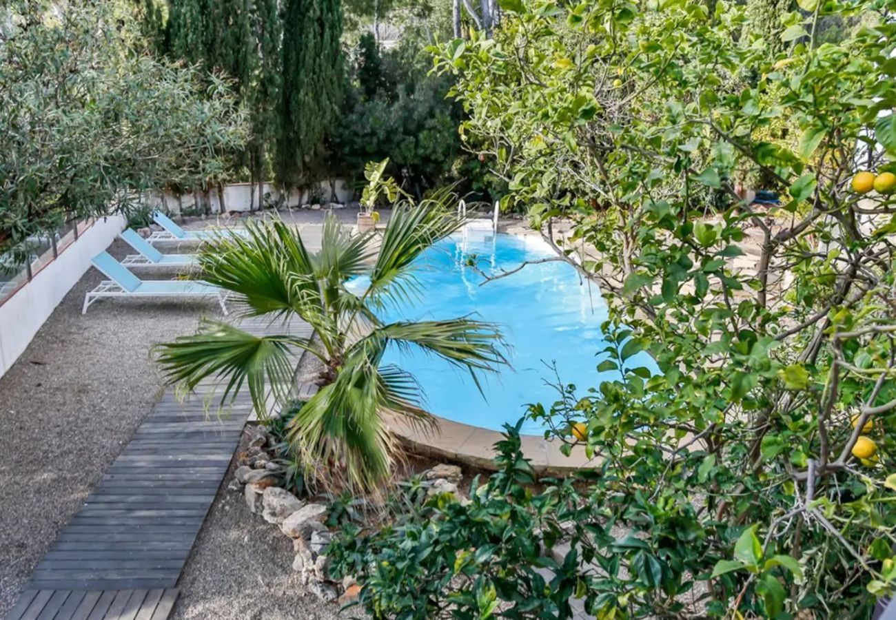 Villa en Castelldefels - Santuario de Sol y Arena: playa 2km y BCN 20km!