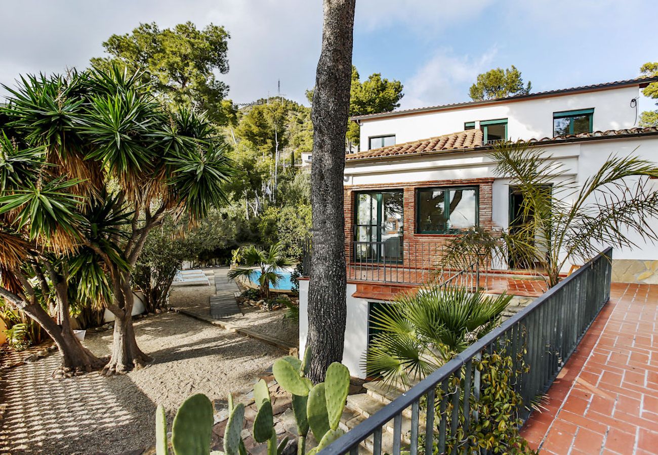 Villa en Castelldefels - Santuario de Sol y Arena: playa 2km y BCN 20km!