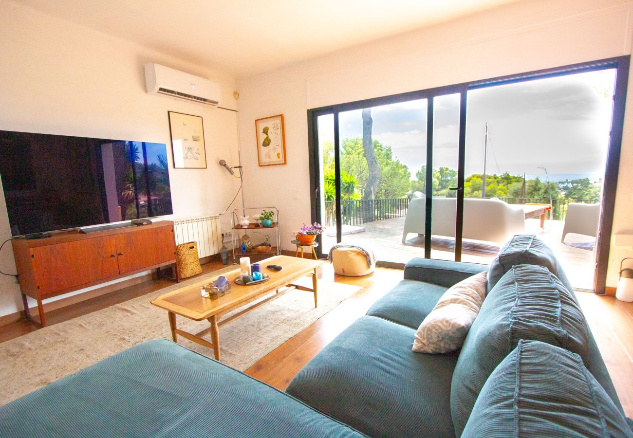 Villa en Castelldefels - Santuario de Sol y Arena: playa 2km y BCN 20km!