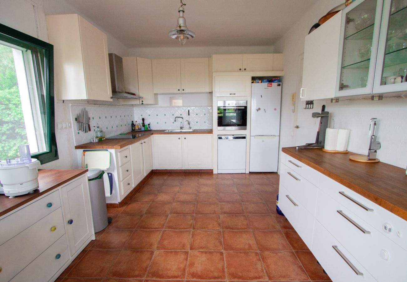 Villa en Castelldefels - Santuario de Sol y Arena: playa 2km y BCN 20km!