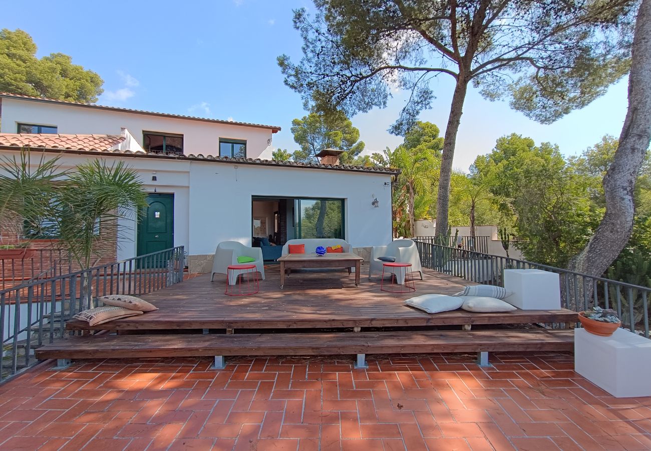 Villa en Castelldefels - Santuario de Sol y Arena: playa 2km y BCN 20km!