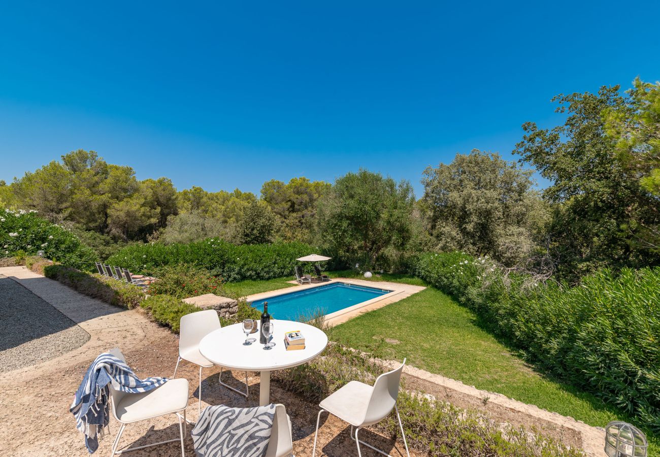 Villa en Arta - Cómoda villa en Mallorca para 6, playa a 9 km