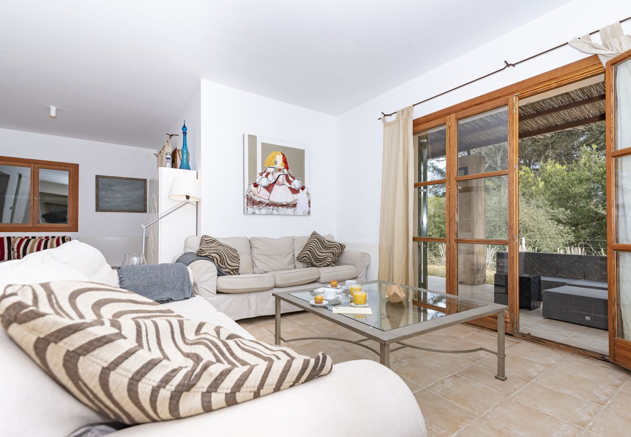 Villa en Arta - Cómoda villa en Mallorca para 6, playa a 9 km