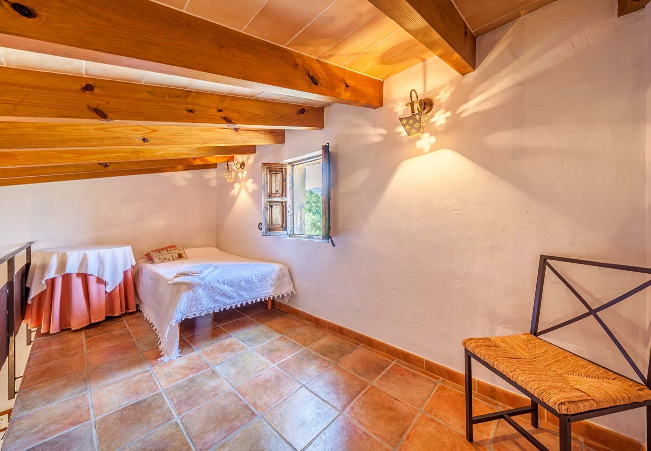 Villa en Crestatx - Escapada romántica a 11 km del Puerto de Pollensa