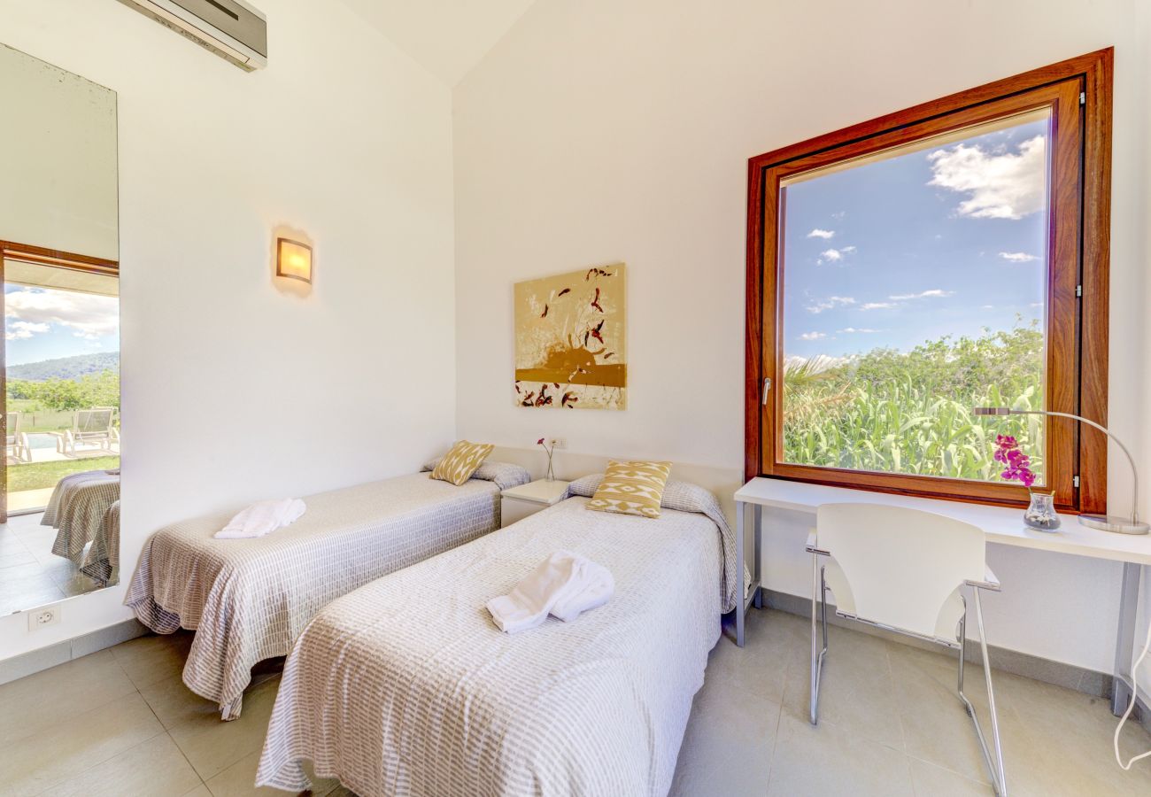 Villa en Alcúdia - Hermosa villa con vista a la montaña, playa a 5km