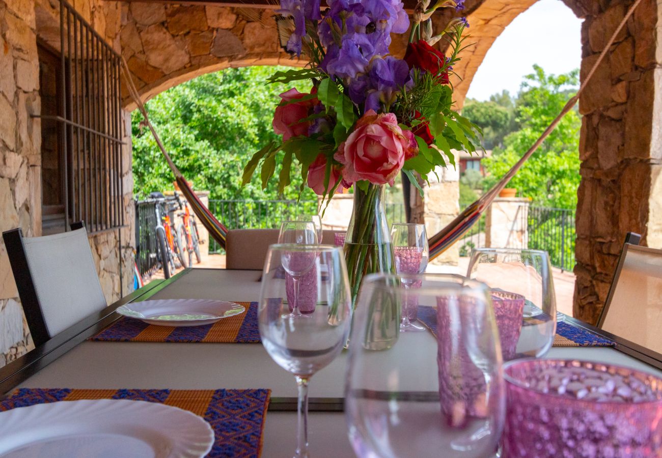 Villa en Cervelló - Rural getaway with pool & nature, 26 km BCN