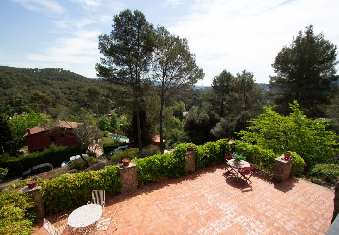 Villa en Cervelló - Rural getaway with pool & nature, 26 km BCN