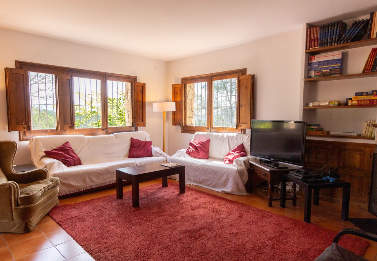 Villa en Cervelló - Rural getaway with pool & nature, 26 km BCN