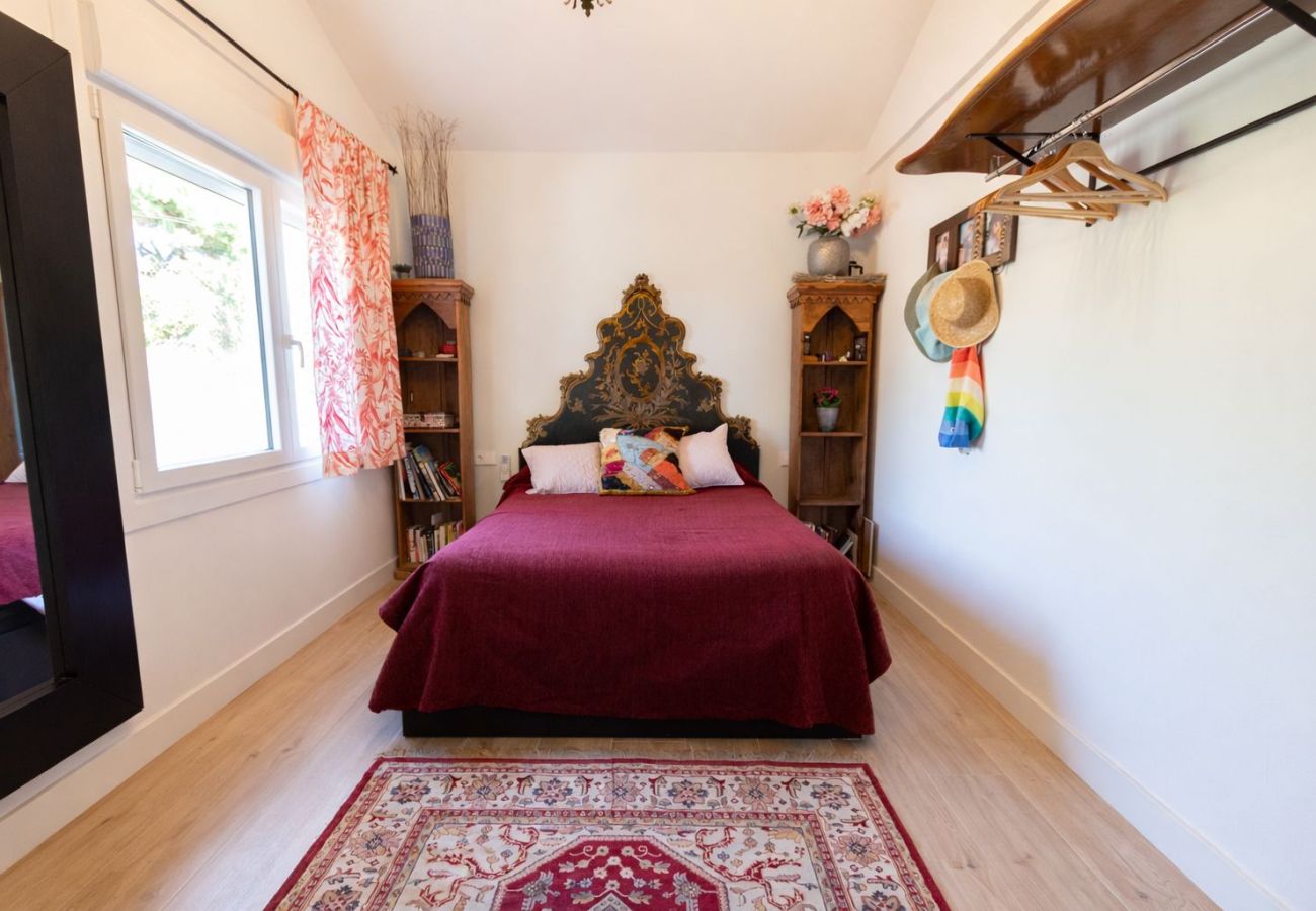 Villa en Llinars del Vallès - Villa con piscina cerca de Barcelona - Tiendas a pie