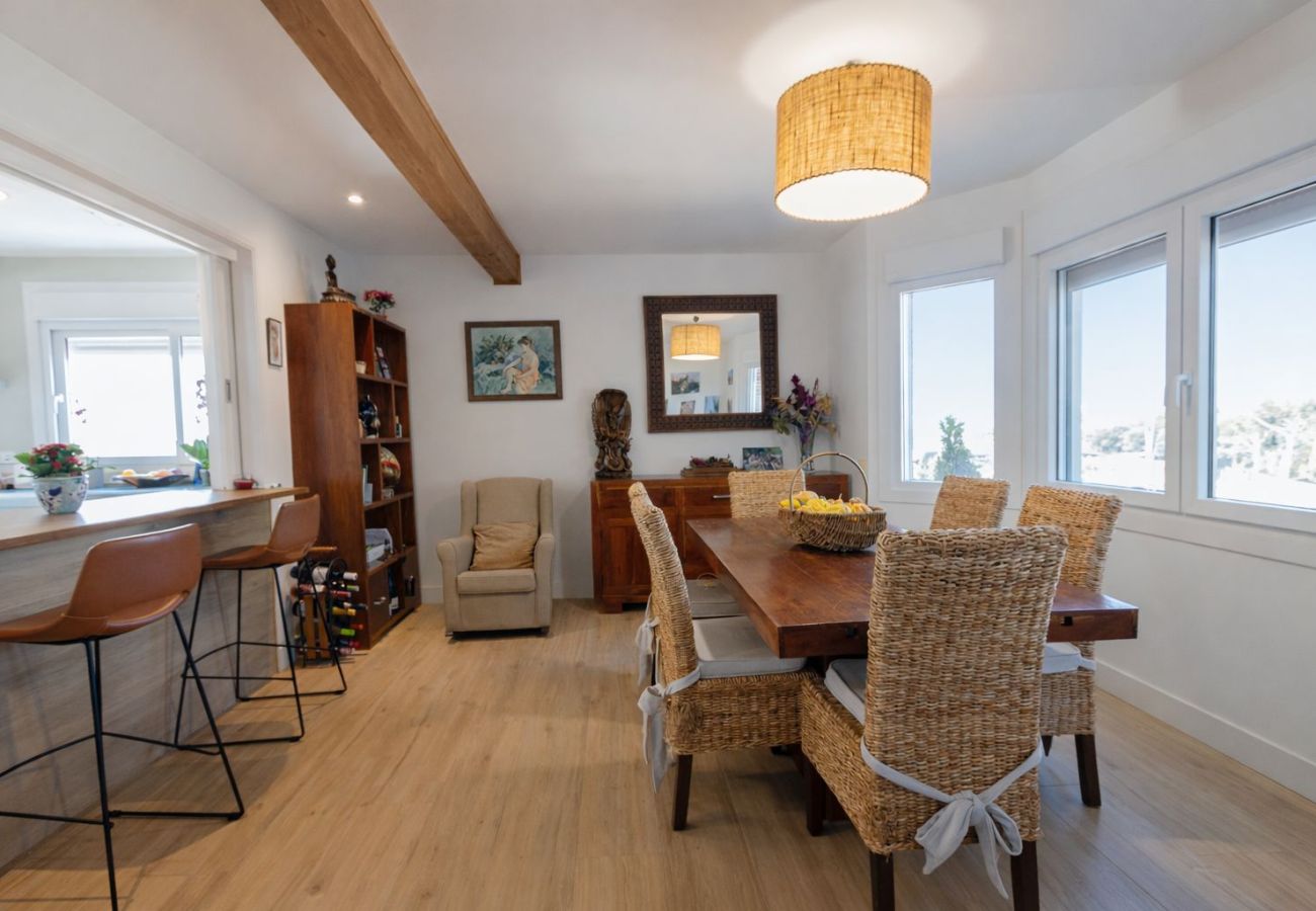 Villa en Llinars del Vallès - Villa con piscina cerca de Barcelona - Tiendas a pie